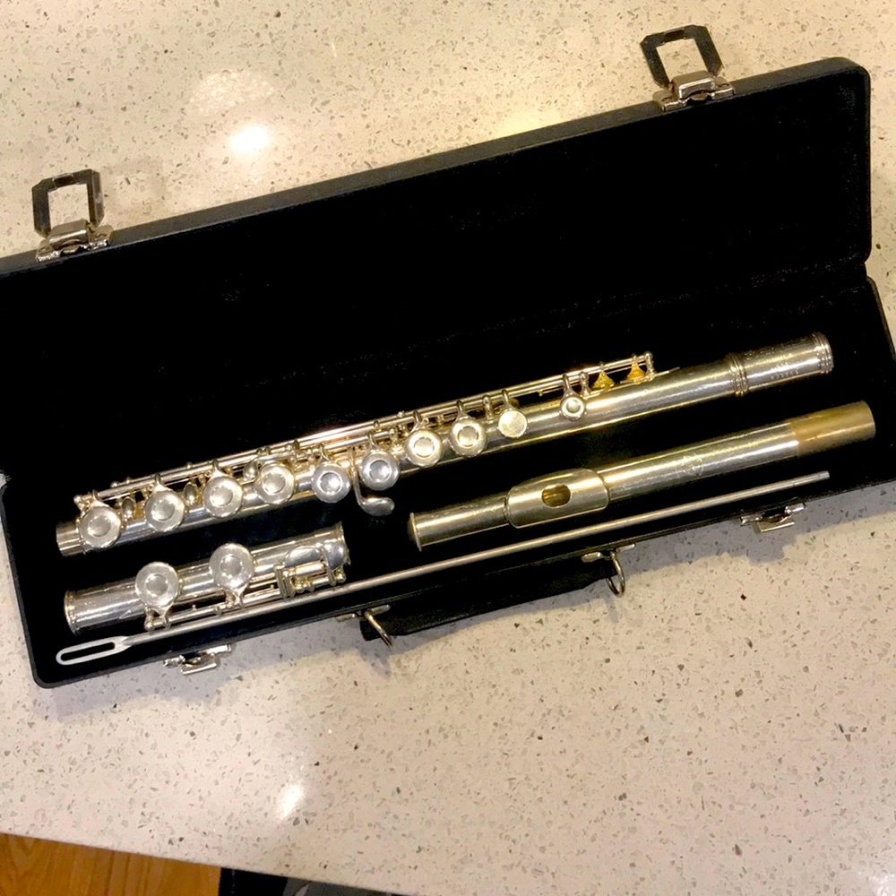 Gemeinhardt Flute with Stand